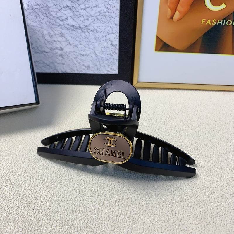Chanel Hair Grab Clip 12lyx23 (3)